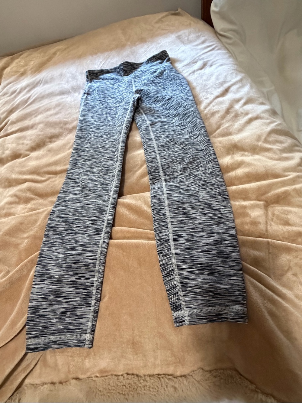 GapFit Black Space-Dyed Leggings Women’s Small Workout Running